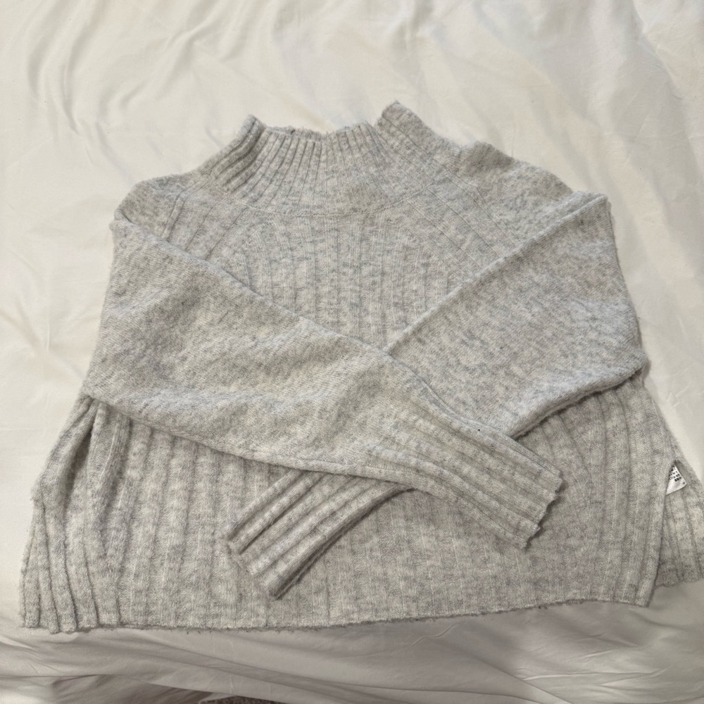 Topshop Light Gray Ribbed Long Sleeve Sweater